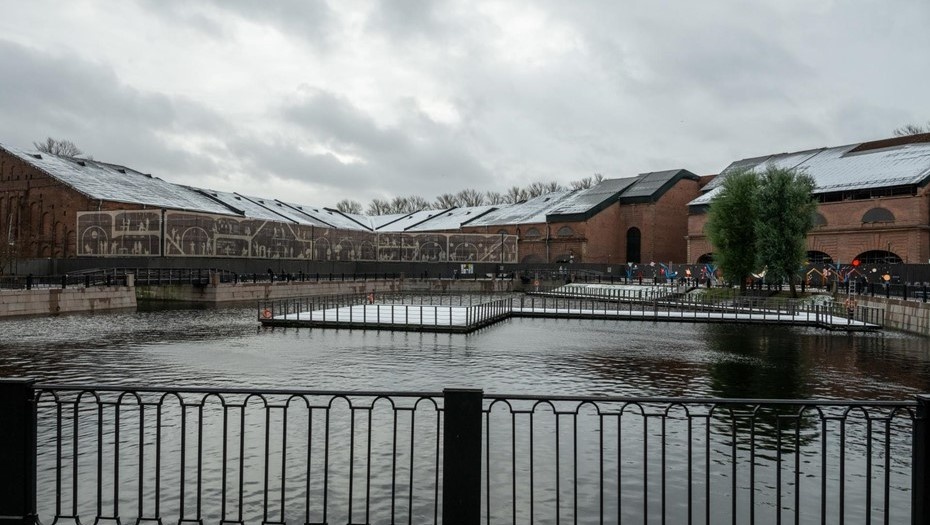    В акватории Ковша Новой Голландии планируют установить временные трибуны Автор фото: Тихонов Михаил