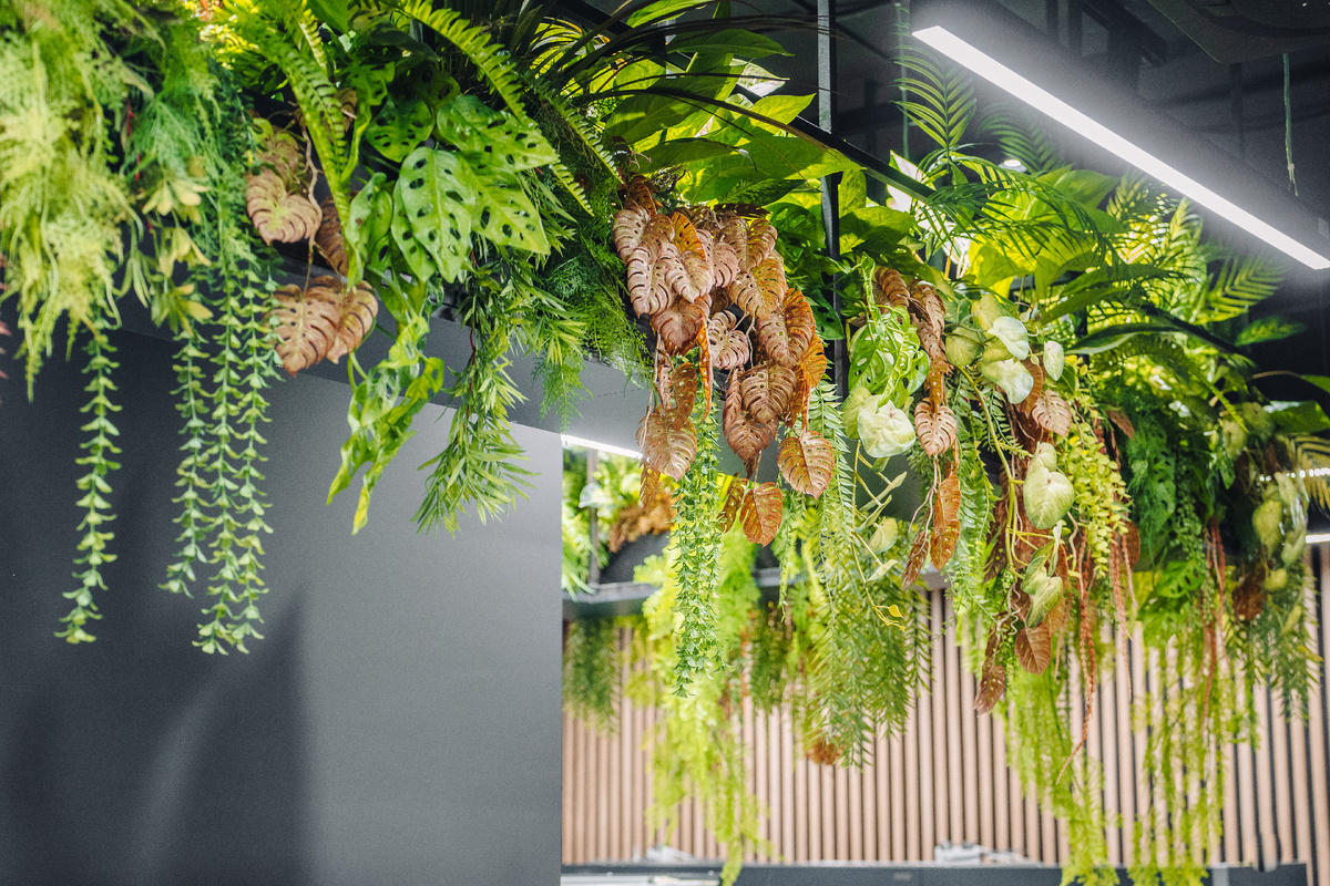 Выполнено декораторами Ми Декор