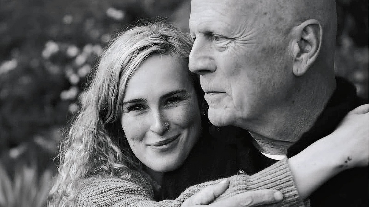 Румер и Брюс Уиллисы...