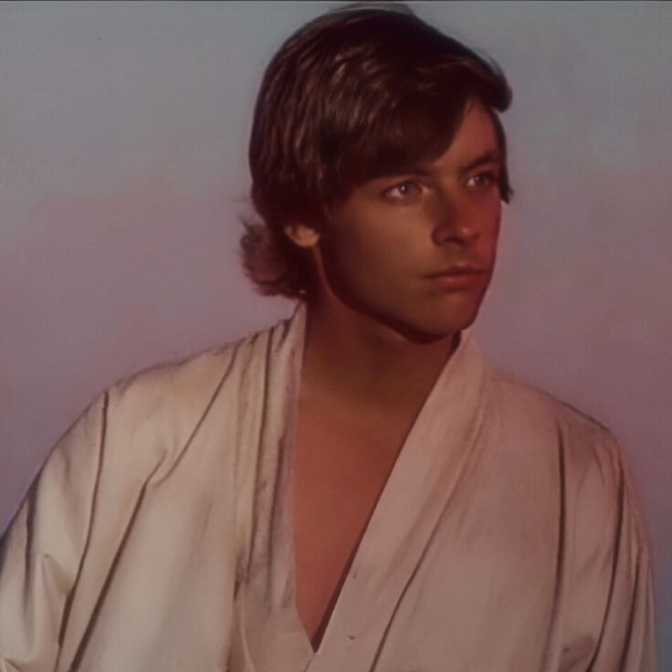 "Звёздные войны. Эпизод IV: Новая надежда" (реж. Джордж Лукас, 1977)