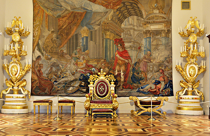    Государственный Эрмитаж. Мальтийский трон Павла I.Валерия Попова/Фотобанк Лори