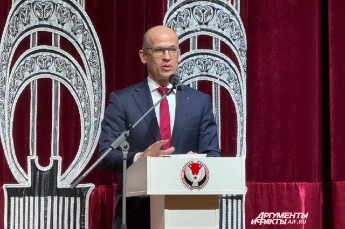    Глава Удмуртии Бречалов назвал женщин хранительницами традиций и истории