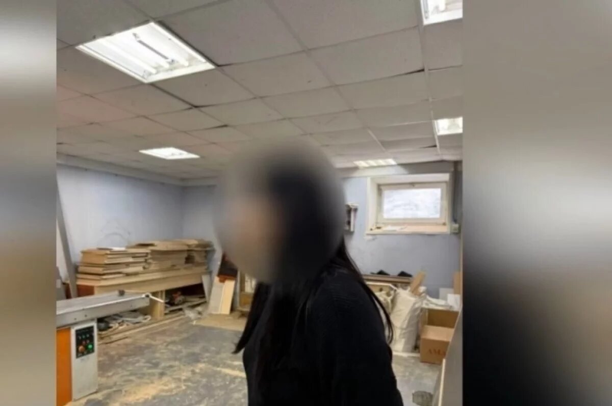    Сотрудница мебельной фирмы обманула нижегородцев на 1 млн рублей