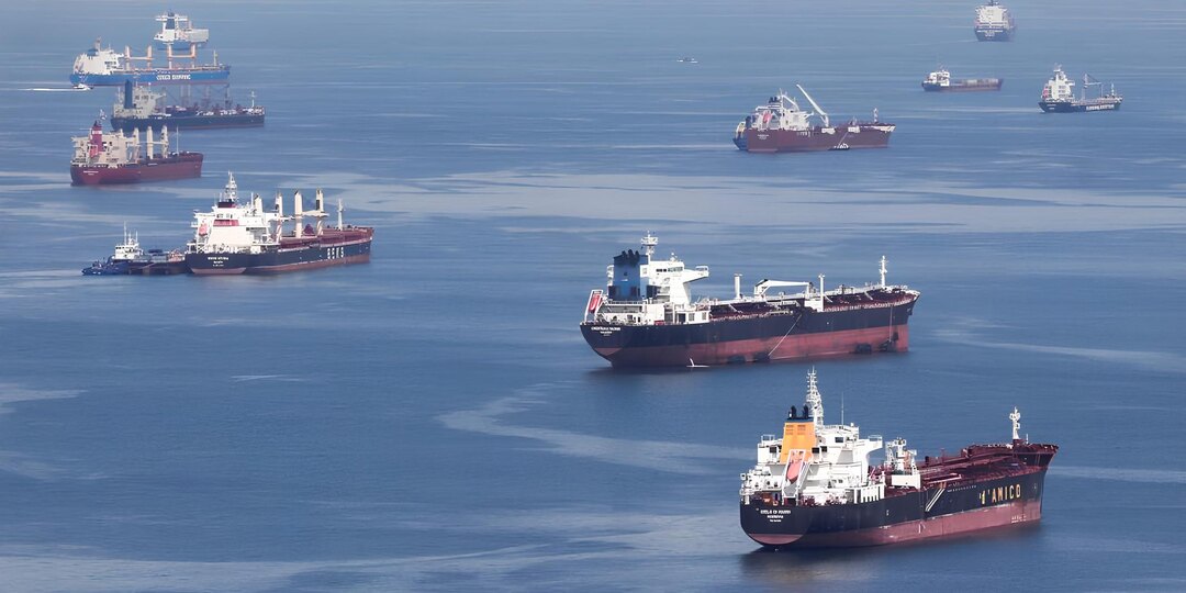 Судоходство через Ормузский пролив фактически остановилось