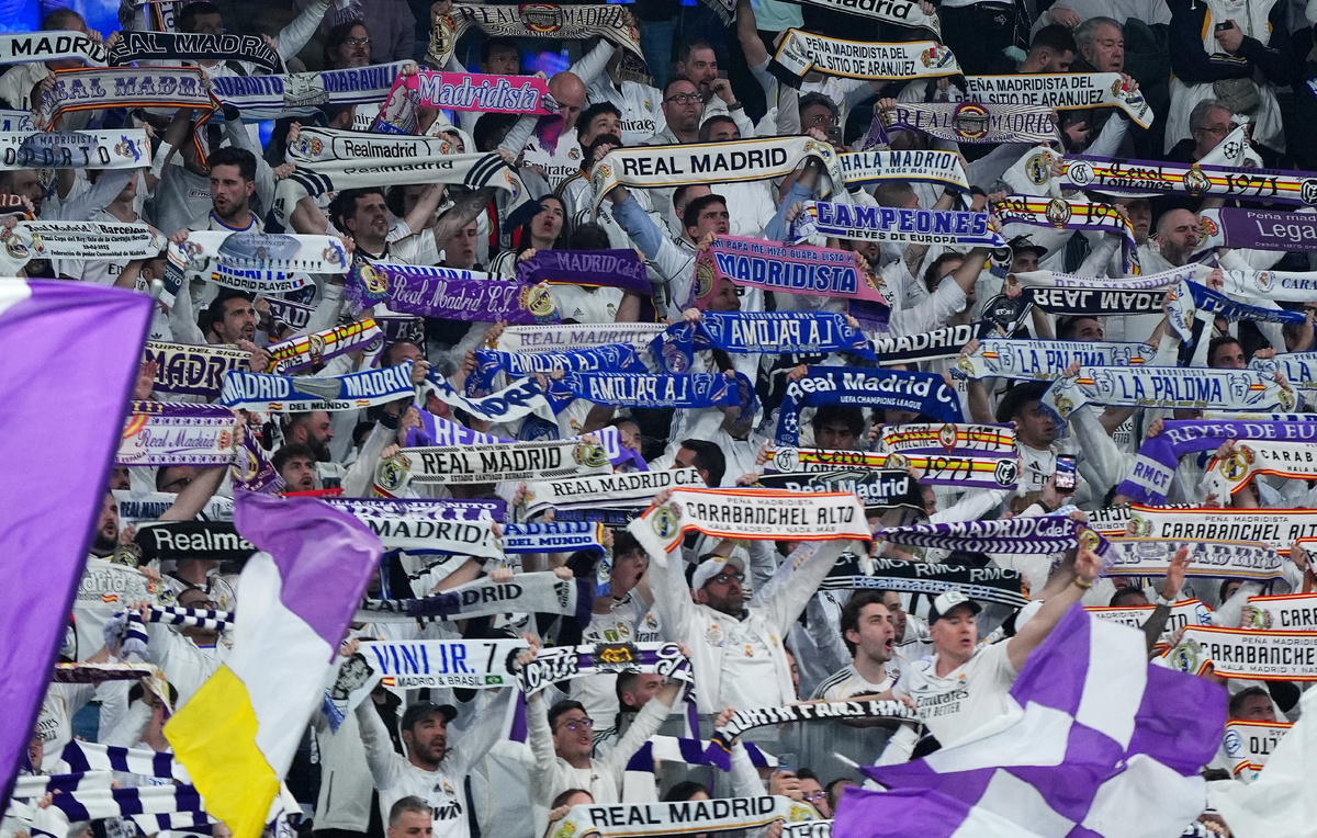    Болельщики "Реала"  Angel Martinez/Getty Images