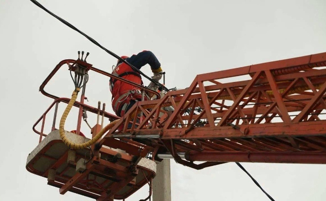    © Комитет по ТЭК Ленинградской области