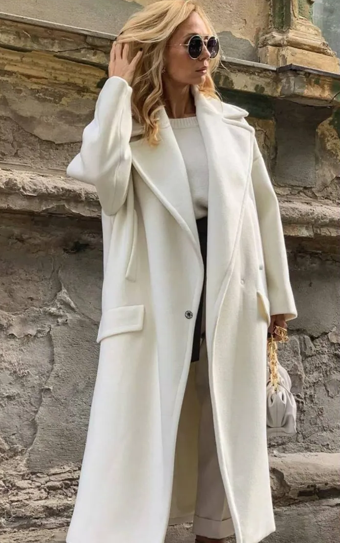 белое пальто