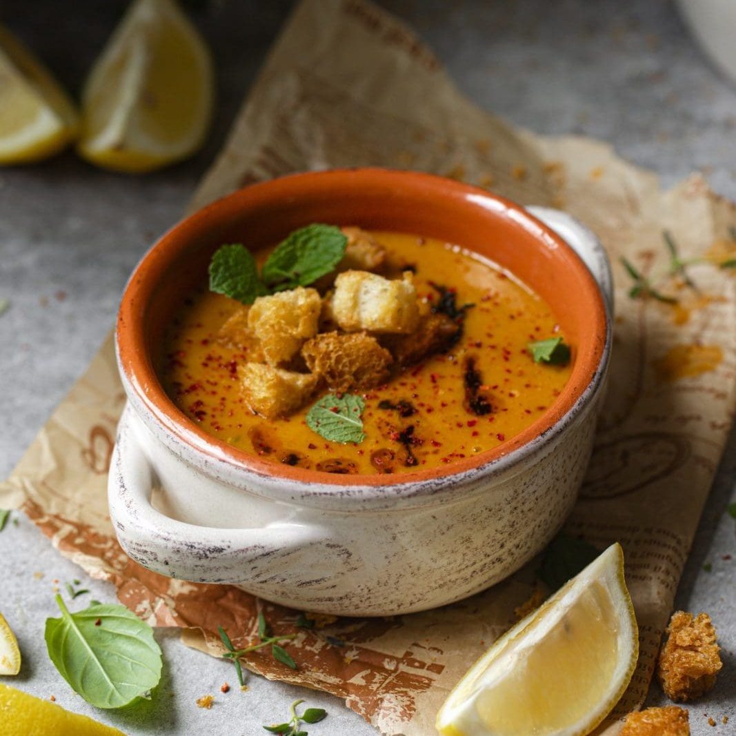 Густой крем-суп с пикантными нотками.