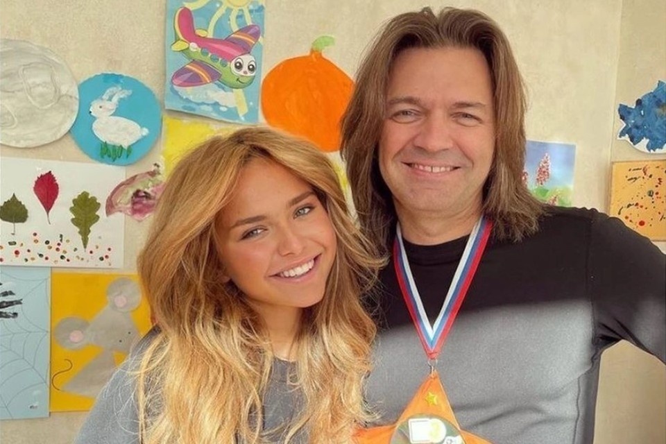    Дочь Дмитрия Маликова Стефания заявила об эвакуации в аэропорту Дубая СОЦСЕТИ