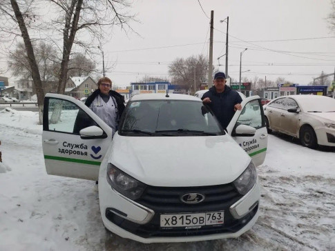 Самарская горбольница №10 в 2025 году получила 7 новых автомобилей