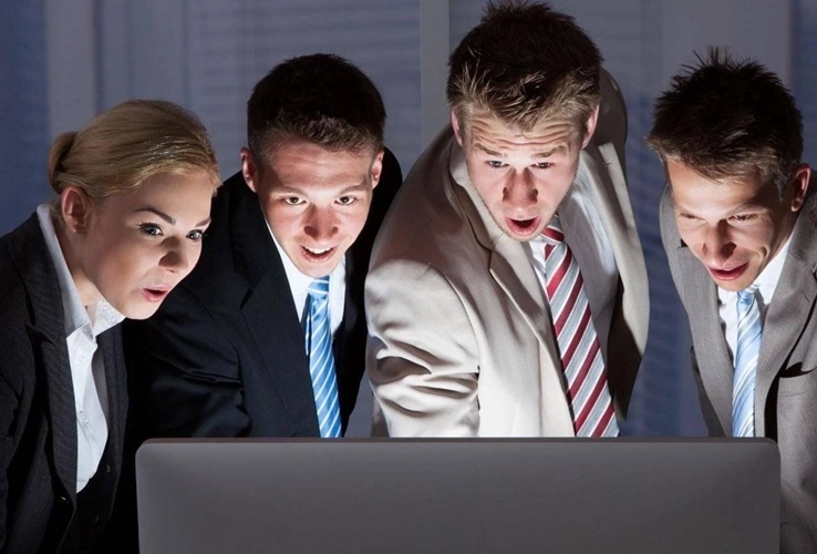 У неё есть муж