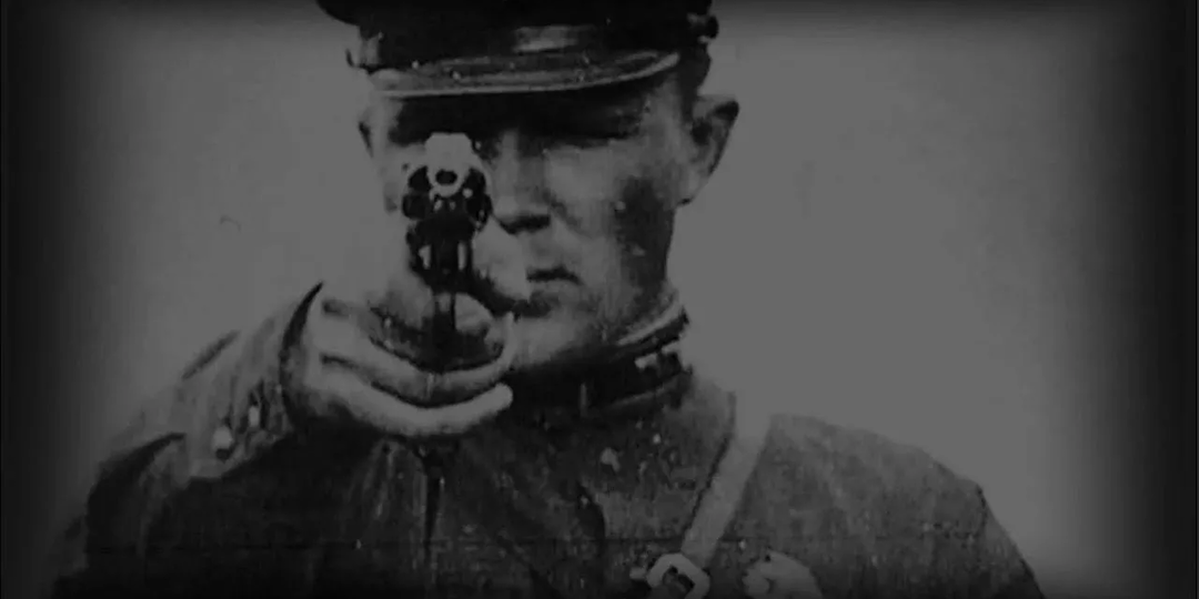 Считал себя хозяином судеб и строчил доносы: как один честный юрист заставил зарвавшегося особиста сменить погоны на окопы