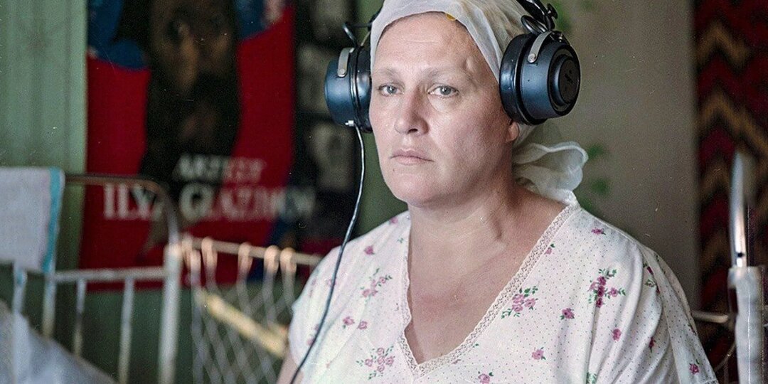 Посмотрела «Родню» взрослыми глазами и поняла, зачем мама всегда плакала над этой комедией