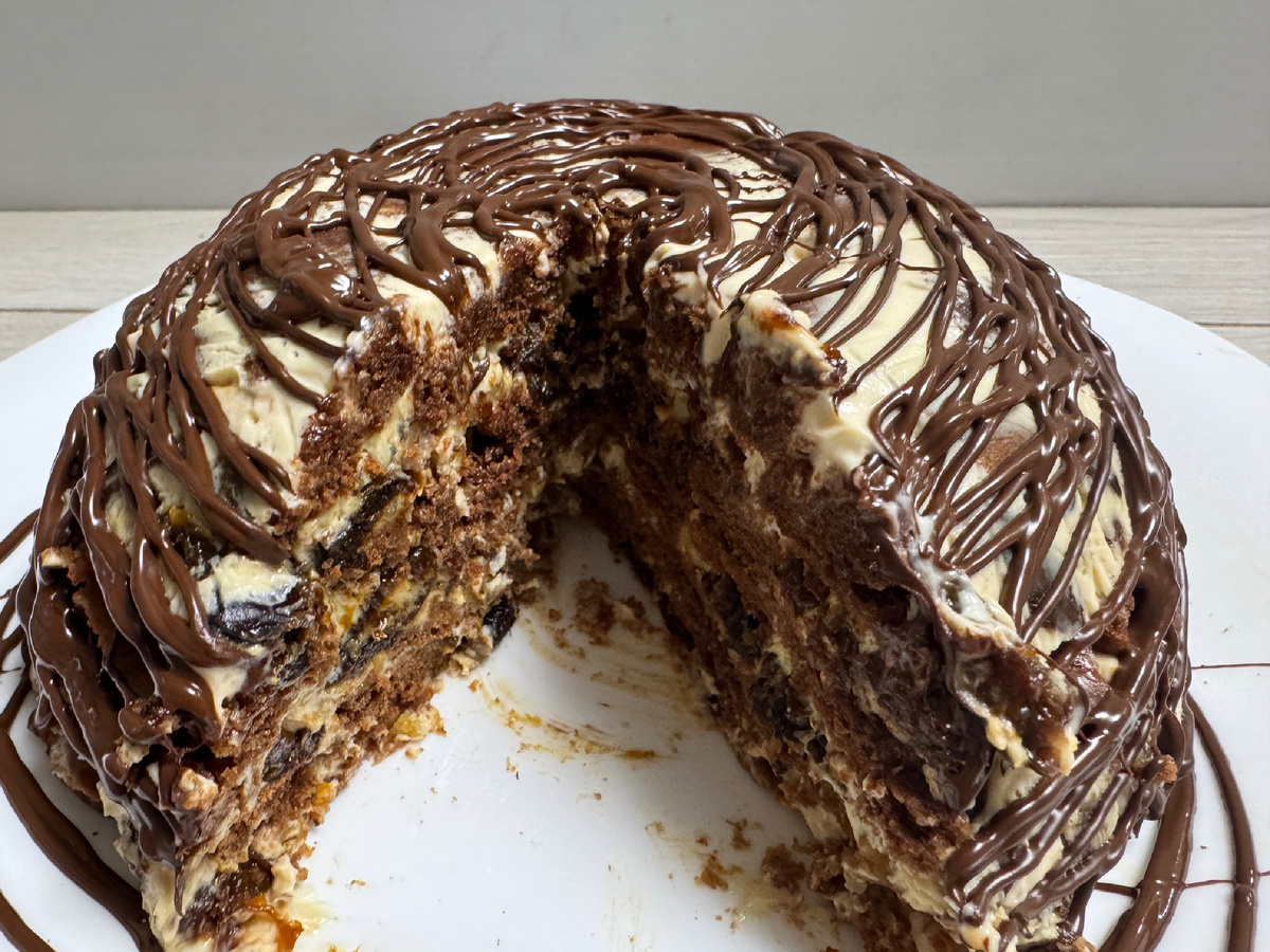 Торт с черносливом и орехами!