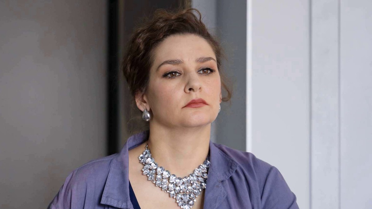 картинка из открытого источника, сериал Россия 1 "Прививка от лжи", актеры:  Глафира Тарханова, Сергей Перегудов, Сергей Колос, Татьяна Рассказова, Анна Плотникова, Андрей Полищук, Яромир Зайцев, Алексей Леонтьев, Оксана Сурнина