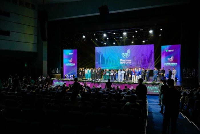     Молодежь поддержала новую редакцию Конституции на весеннем кубке городского фестиваля в Астане. Источник фото: Пресс-служба акимата Астаны