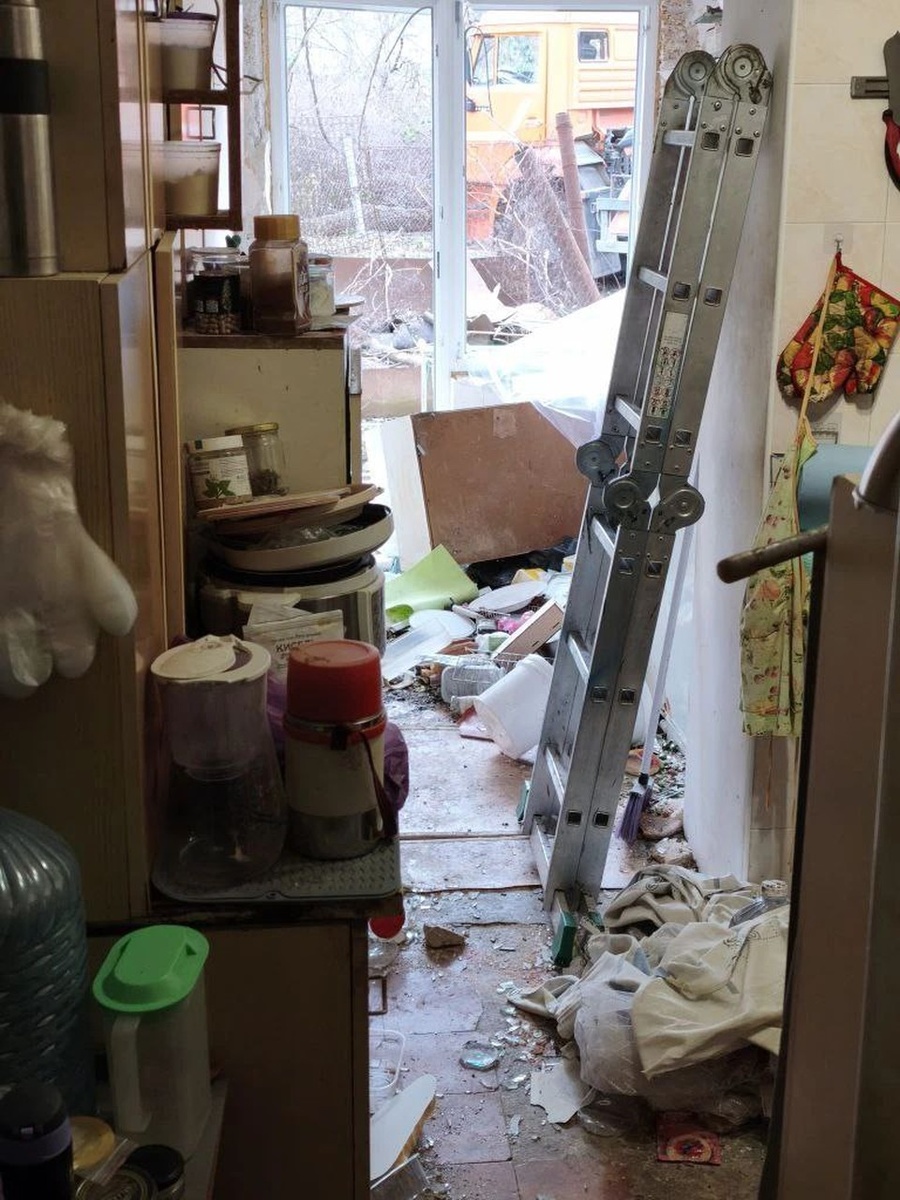    Квартиры жильцов дома № 8 на улице Ефремова сильно пострадали. Елена Рюмина