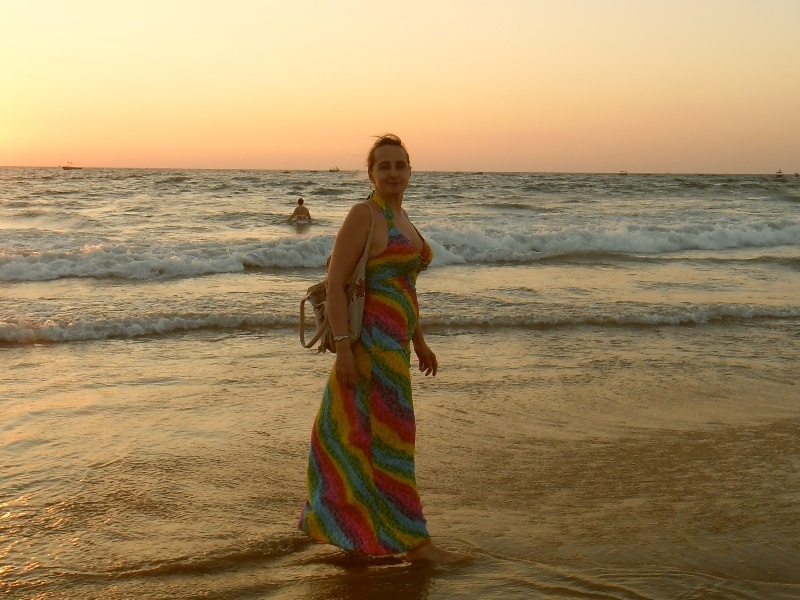 Автор мочит ноги в Индийском океане. 😎 Все фото в данной статье сделаны в 2016 г.