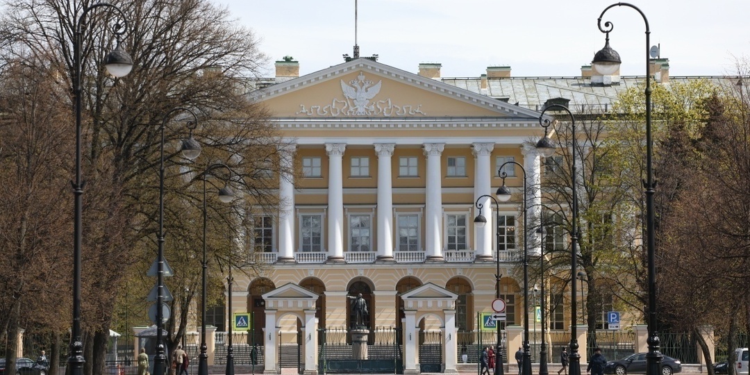 Комитет по печати хочет купить открытки для ветеранов за 2 млн рублей