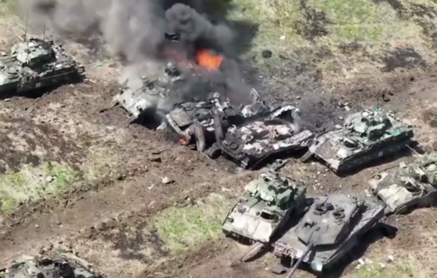    Горящие леопарды после контрнаступления ВСУ в 2023 году / Источник: Кадр из видео