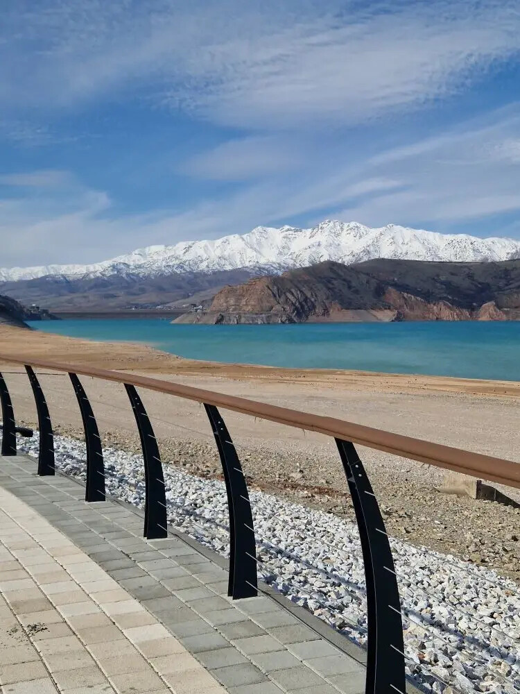 В горах под Ташкентом.