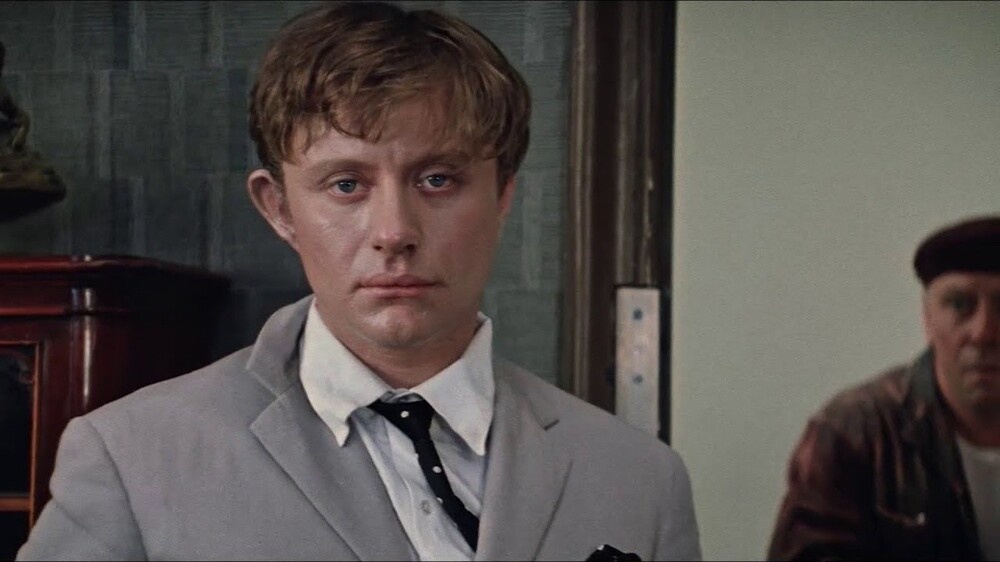 Кадр из фильма «Бриллиантовая рука»