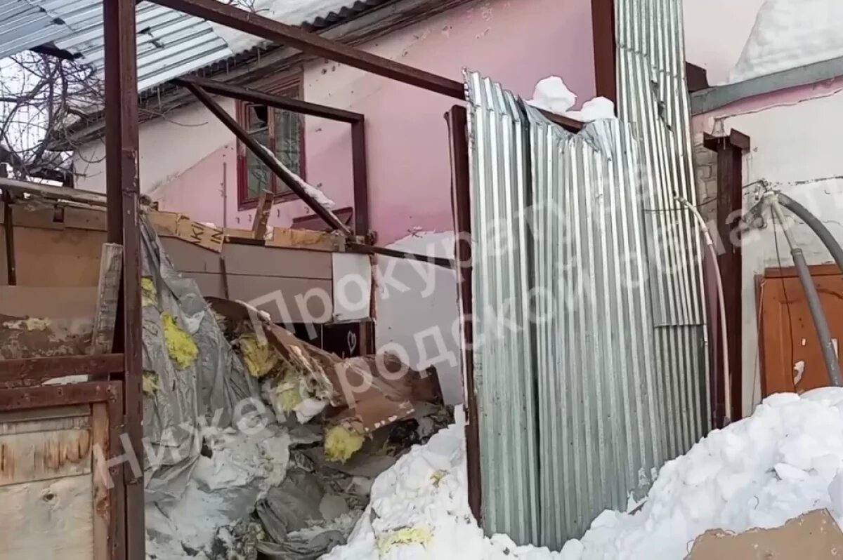    Появилось видео с места гибели подростка под крышей в Нижнем Новгороде