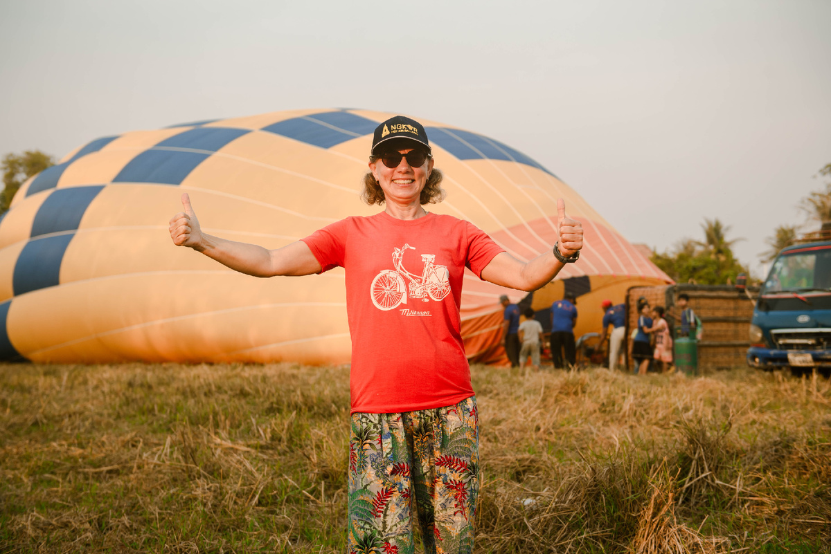 Профессиональный фотограф в Камбодже снимал нас до полёта на шаре