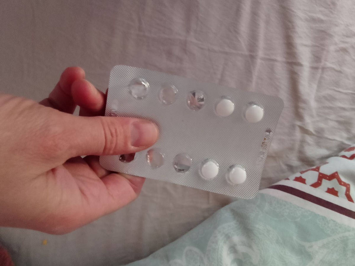 Всегда припасена таблетка для Толи