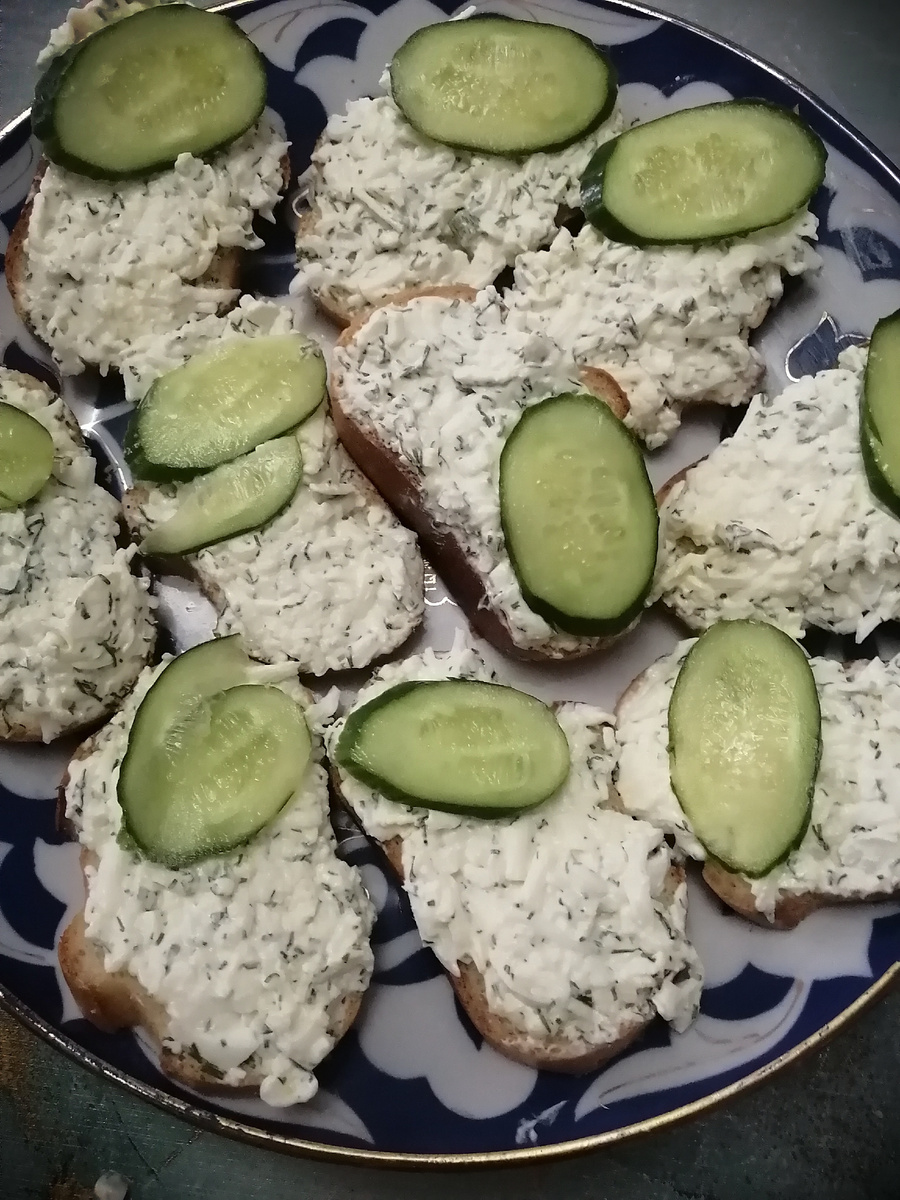 Бутерброды.