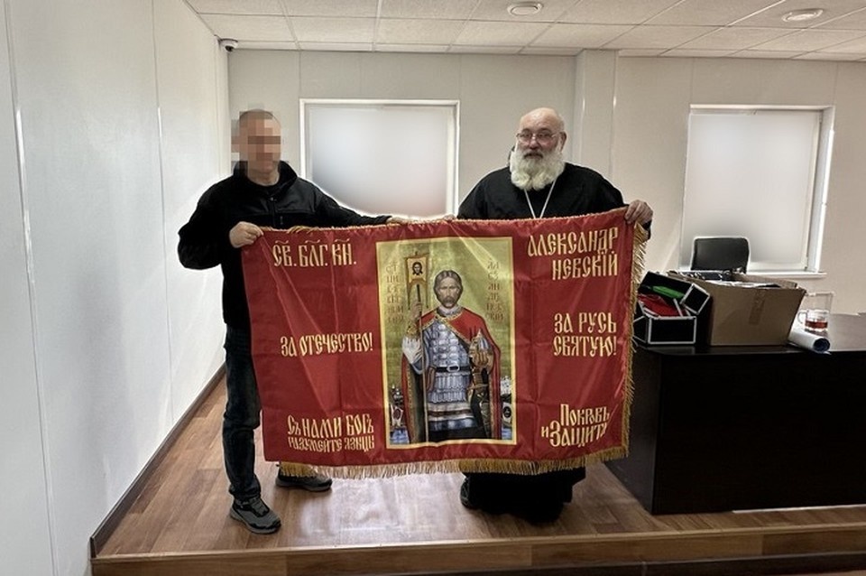    В Мариуполе прошла встреча представителя РПЦ и спецназа Росгвардии. Фото: Росгвардия ДНР