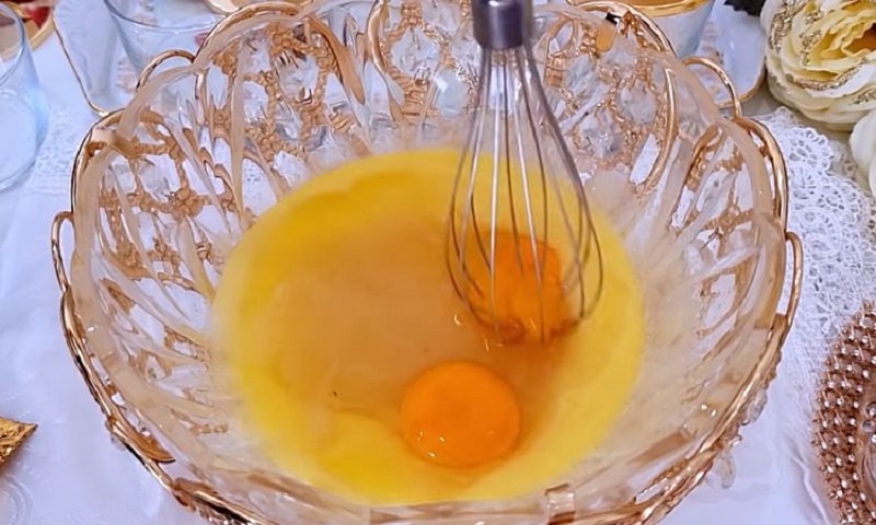 Медовый десерт за считанные минуты: печенье-медовик, который меняет привычные традиции