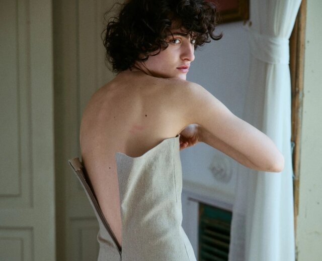 Тату-зипки, ворквир-бомберы и подвески-зеркала: модный дайжест