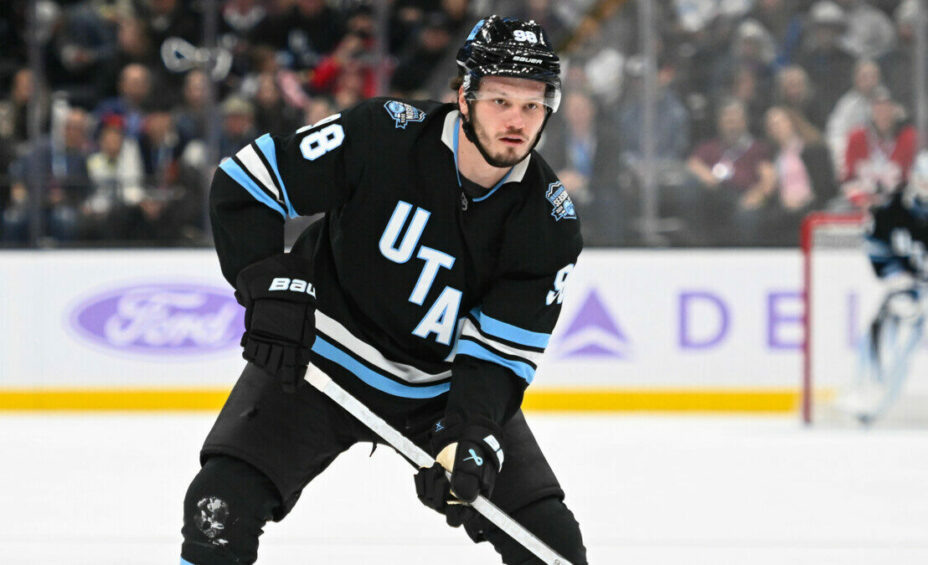    Михаил Сергачев пропустит матч против «Сент‑Луиса» из-за травмы.  Фото: Getty Images Sport