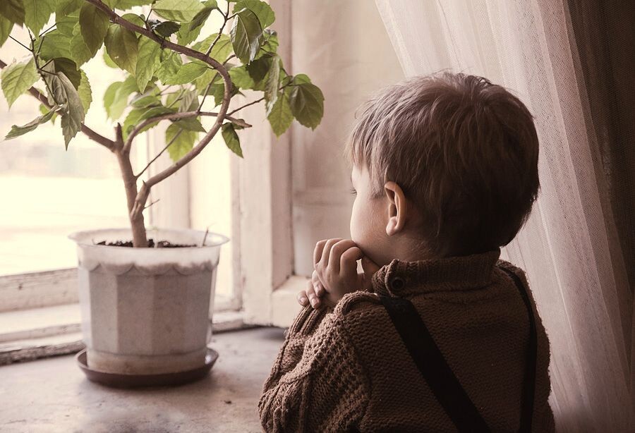 Артист говорит, что его детские обиды оказались слишком сильными, он так и не смог их забыть