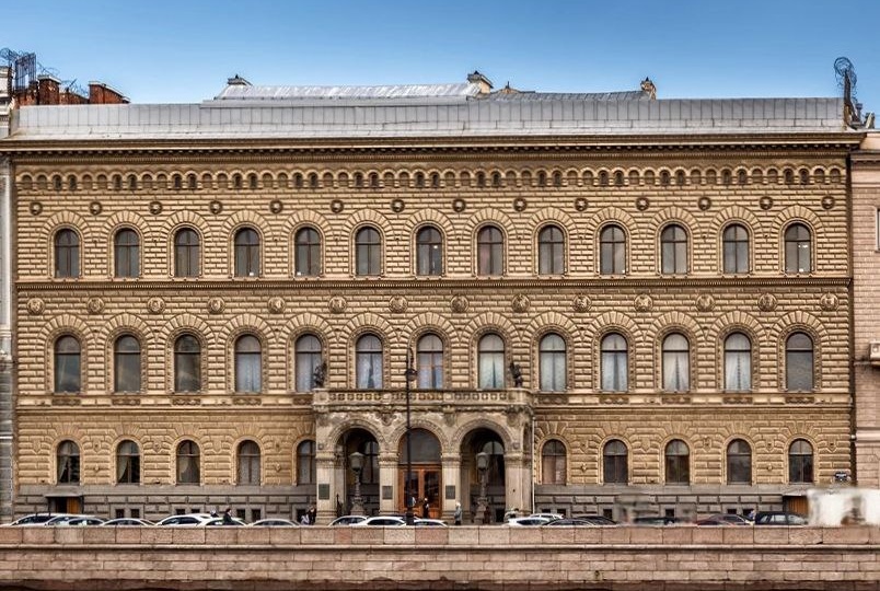 Владимирский дворец: от великокняжеской резиденции до Дома ученых