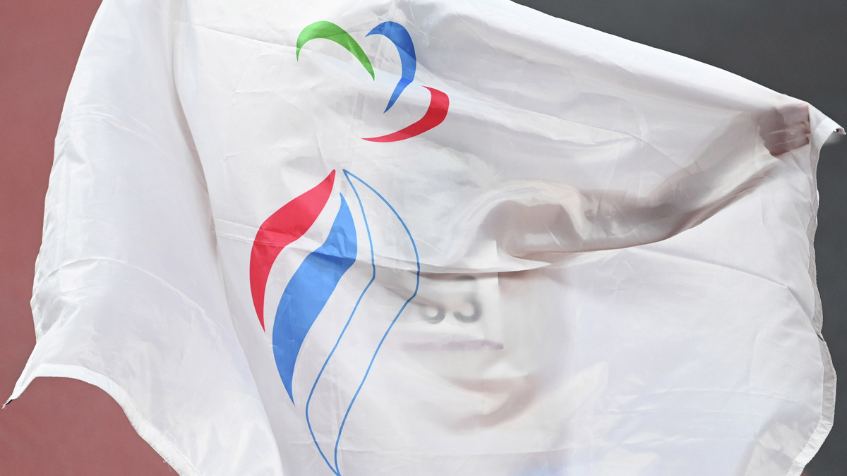    Россия паралимпиада флаг РИА