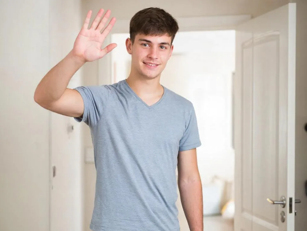 Сын переехал в другую квартиру