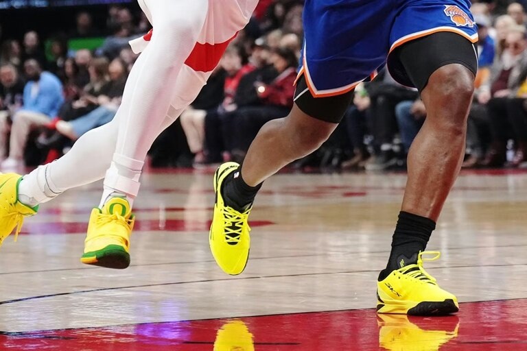 Почему скрипят кроссовки, и как это связано с землетрясениями