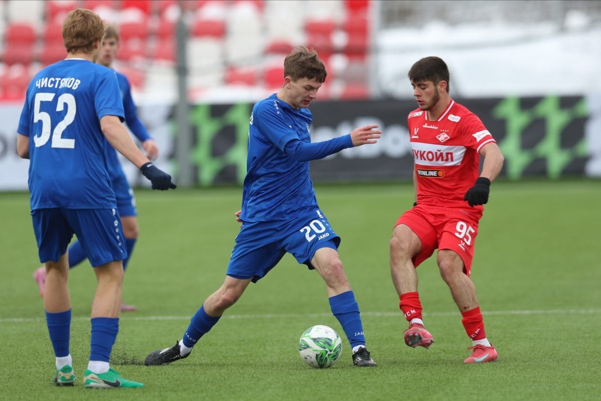    Для стартового матча наша обновлённая команда сыграла достойно