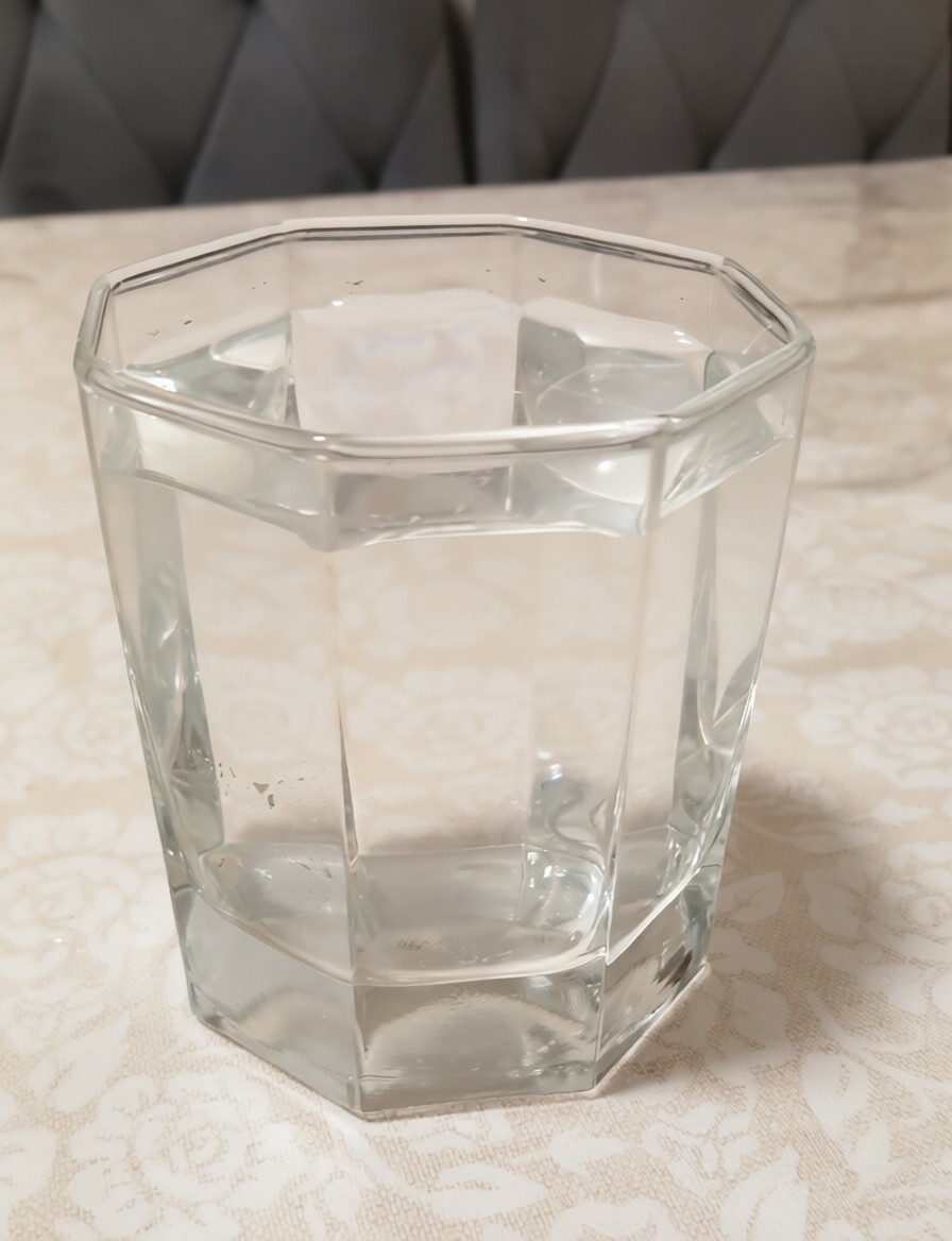     Бер стакан эҫе һыу мөғжизәләр тыуҙыра