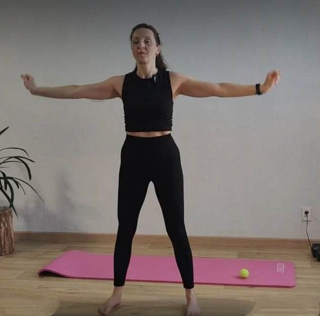 Привет! Я Ксюша, мама пятерых. Долгое время занималась тхэквондо, недавно закончила обучение на фитнес-тренера. Здесь рассказываю о своей жизни как она есть. Всем рада, присоединяйтесь!