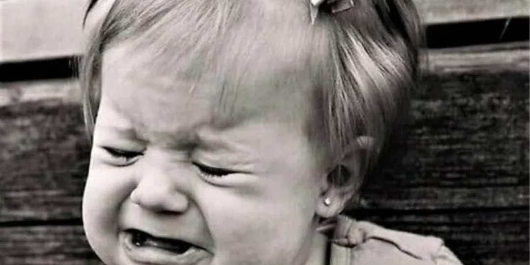 Обиделась на работу.