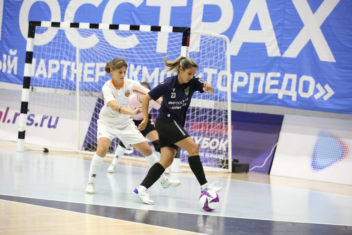    Евгения Коваленко вновь не ушла с площадки без забитого мяча