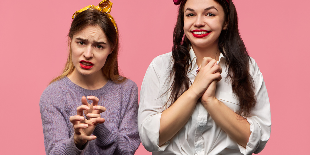 «Ты хорошо живёшь — значит, должна»: как родственники превращают твой успех в твою проблему