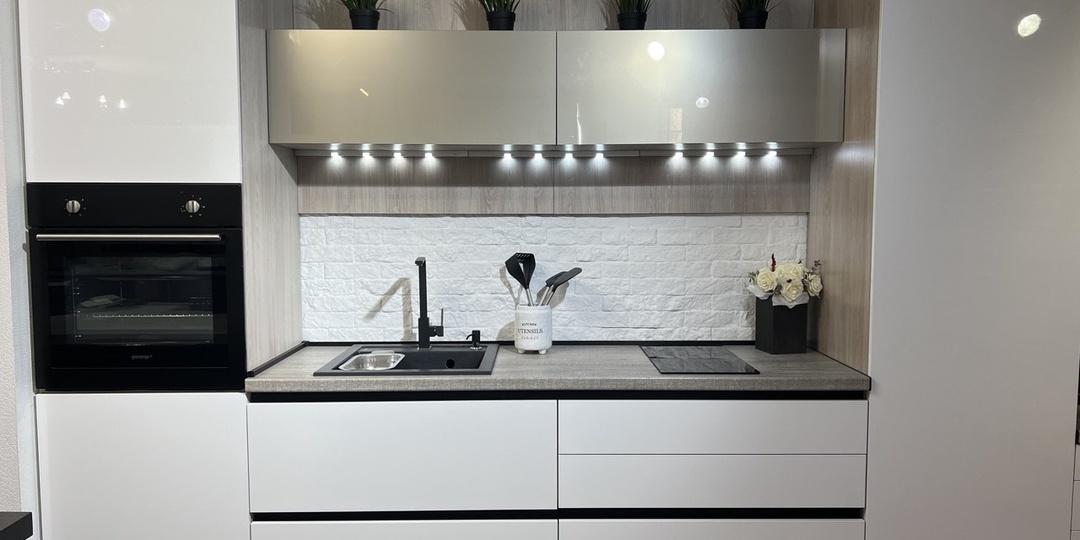 10 решений по хранению на кухне, которые дают примерно +30% места , без ремонта и переделки шкафов. Посмотрите, как легко воплотить