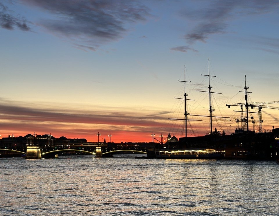 Это Питер, детка)