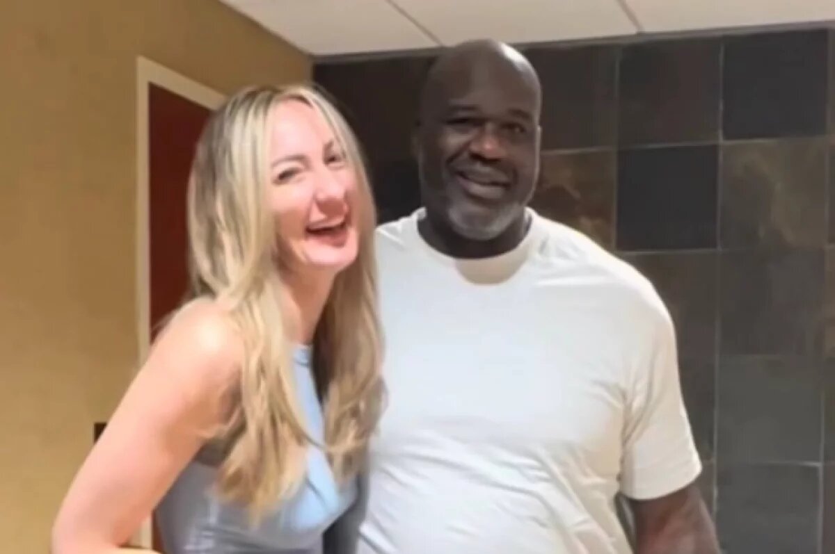    Легенда НБА О'Нил встретился с самой высокой моделью мира из России