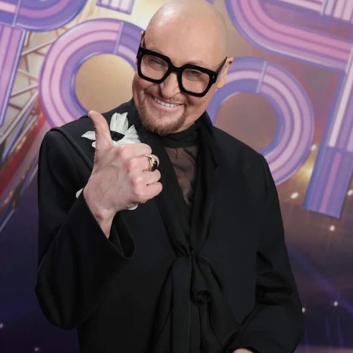    Певец Шура Соцсети