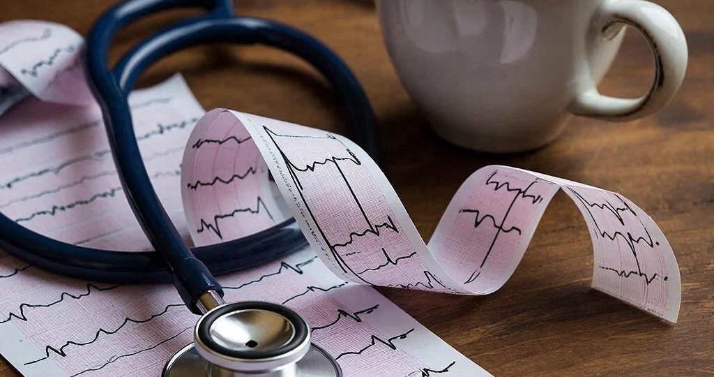 О чем кричит ваша спина? Боль в груди, которую легко спутать с сердцем и гастритом